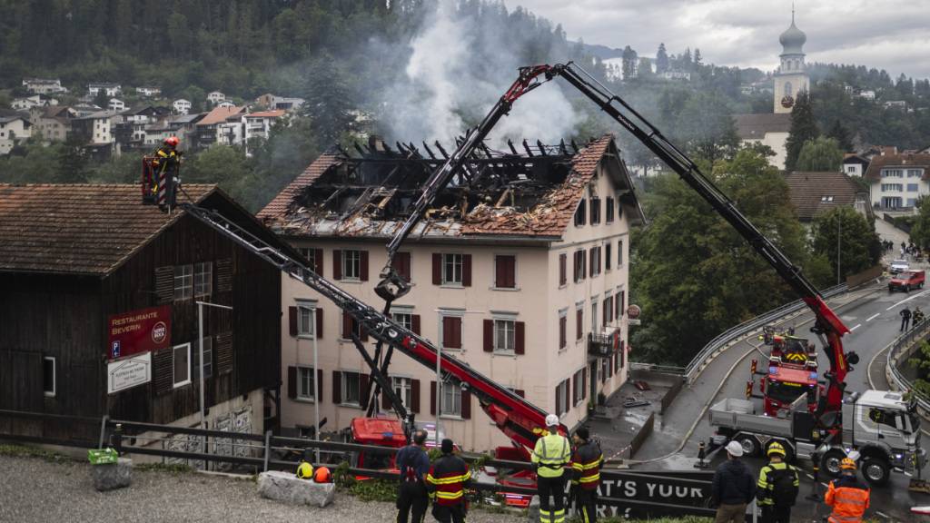 Mindestens zwei Todesopfer nach Brand in Thusis GR