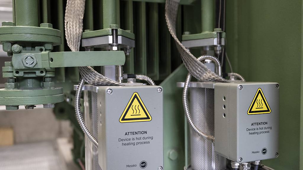 Eine Trafostation hatte in Kreuzlingen wegen Überlastung abgeschaltet und damit einen 45-minütigen Stromausfall verursacht. (Symbolbild)