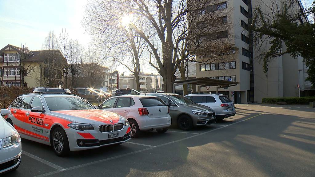 Tötungsdelikt in Rapperswil-Jona: 35-Jähriger verletzt Ehefrau tödlich – Kinder unverletzt