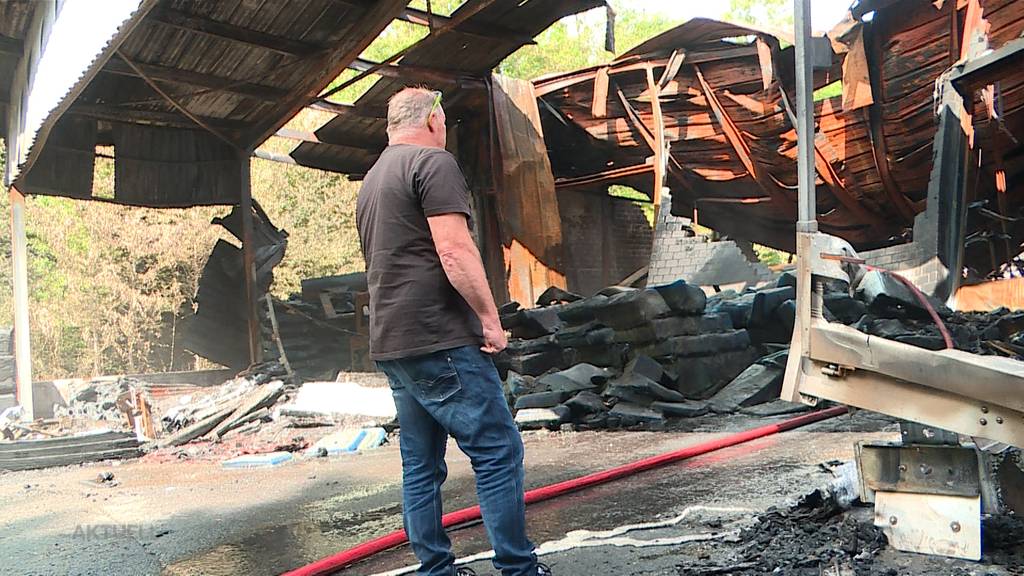 Lagerhalle brannte am Wochenende, nun kämpft der Geschäftsführer um seine Existenz