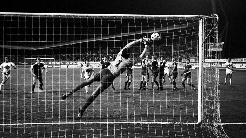 Jure Jerkovic war bekannt für seine raffiniert getretenen Freistösse. Ein solcher Ball  führte hier zu einem Tor im damaligen Meistercup-Heimspiel gegen Dynamo Berlin