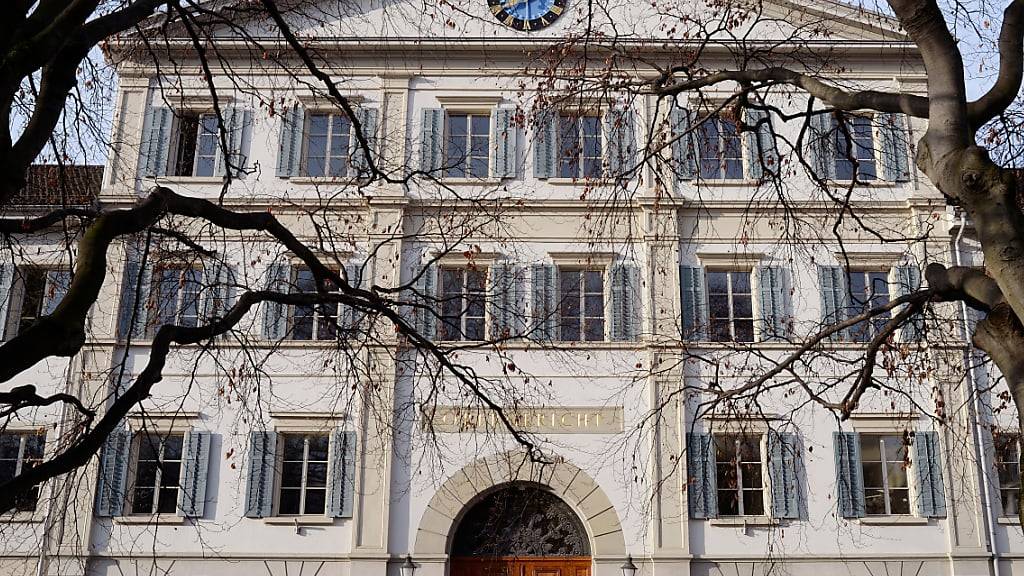 Ein Ehepaar war angeklagt, ein Kindermädchen schikaniert und ausgebeutet zu haben. Vom Vorwurf des Menschenhandels wurde das Paar vom Obergericht Zürich jedoch freigesprochen. (Archivbild)