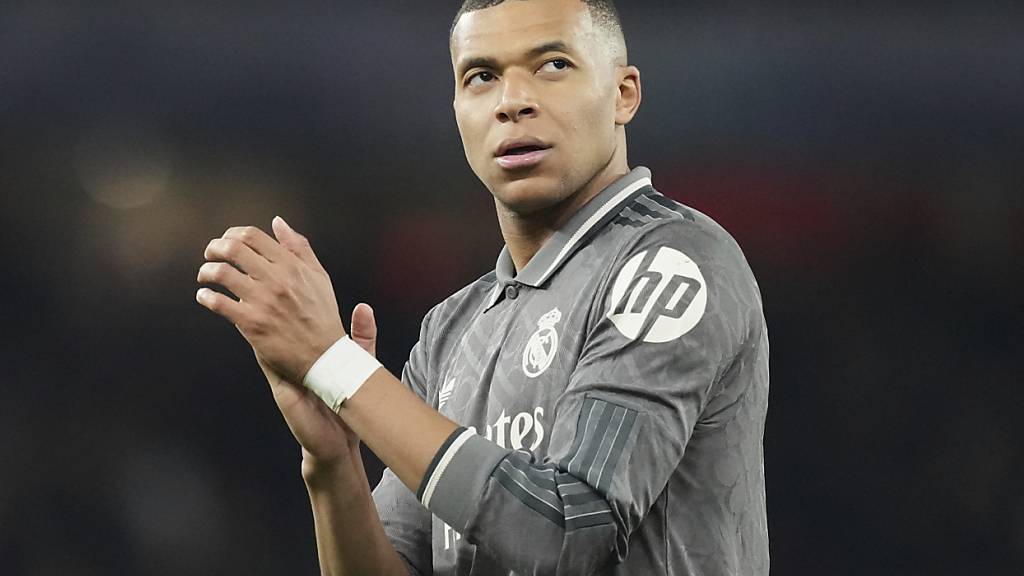 Mittlerweile bei Real Madrid unter Vertrag, fordert Kylian Mbappé Geld von seinem Ex-Klub Paris Saint-Germain