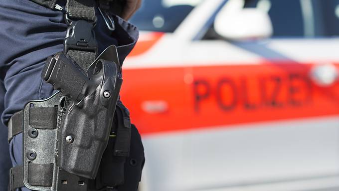 75 Festnahmen – Hausdurchsuchungen in Zug