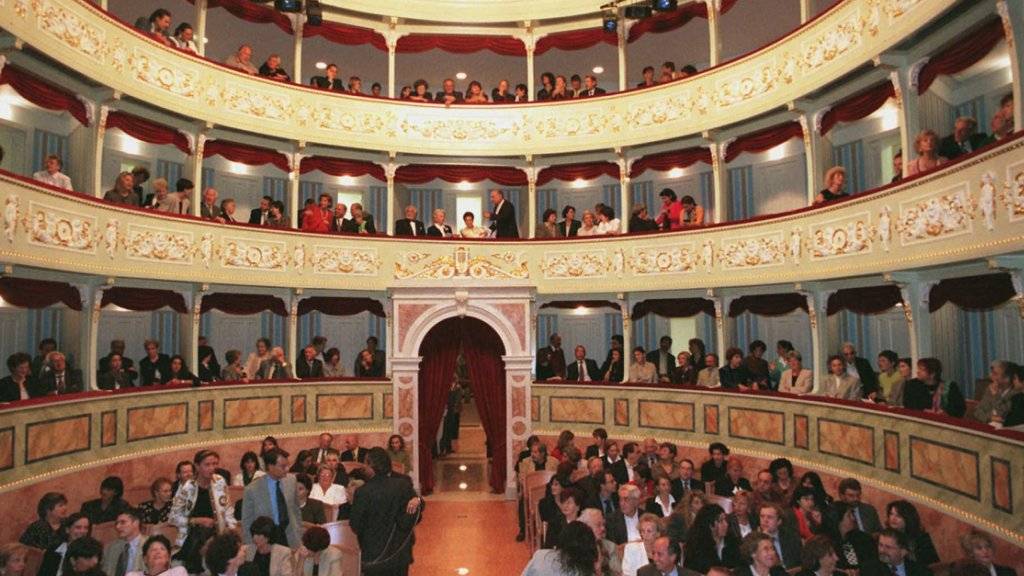 Die Vereinigten Theaterschaffenden der italienischen Schweiz wehren sich gegen die neuen Massnahmen im Tessin. Im Bild das Teatro Sociale in Bellinzona.