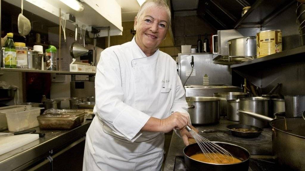 Irma Dütsch hat sich in der Küche durchgesetzt und ist die erste Frau, die einen Michelin-Stern erhalten hat (Archiv)