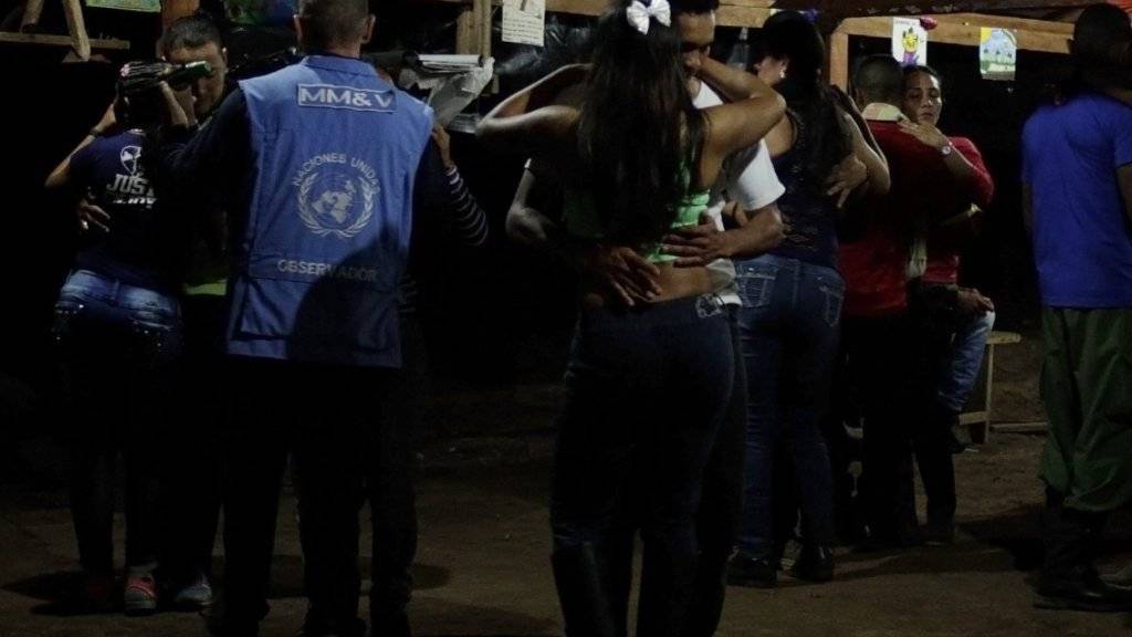 Dieser Tanz mit FARC-Mitgliedern kostete vier UNO-Beobachtern den Posten