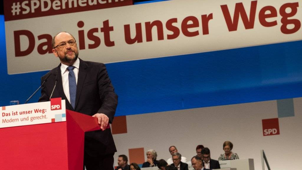 SPD-Chef Martin Schulz fordert von den Delegierten die Unterstützung für Gespräche über eine Regierungsbildung.