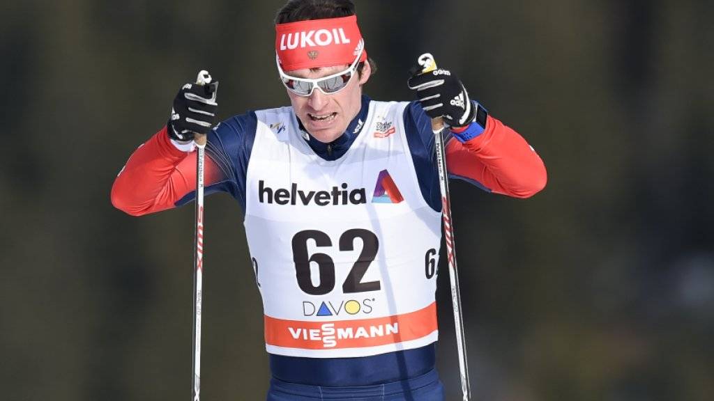 Maxim Wylegschanin - im Bild an einem Weltcuprennen in Davos - muss seine beiden Medaillen von Sotschi abgeben