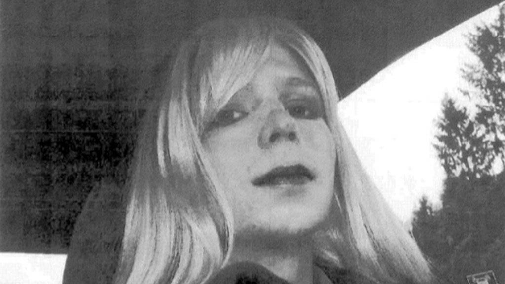 Chelsea Manning will ihre 35-jährige Haftstrafe nicht akzeptieren. Die Frau wurde als Mann namens Bradley Manning bekannt, nachdem sie hunderttausende Armeedokumente an Wikileaks weiterleitete. (Archivbild)