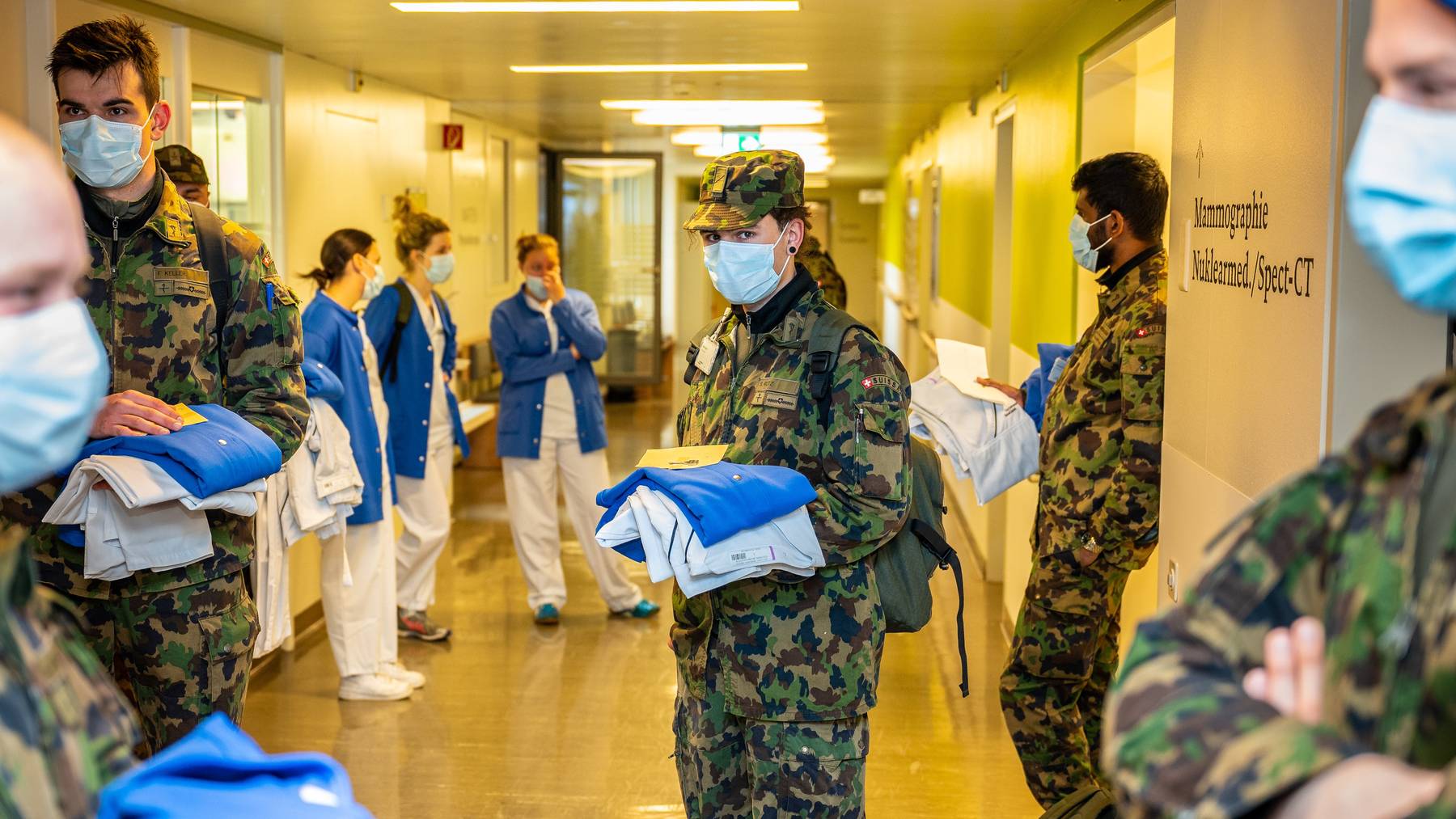 Bereits in der ersten Welle setzte der Bundesrat Armeeangehörige zur Unterstützung des Gesundheitswesens ein. Hier im Bruderholz, dem Kantonsspital Baselland.