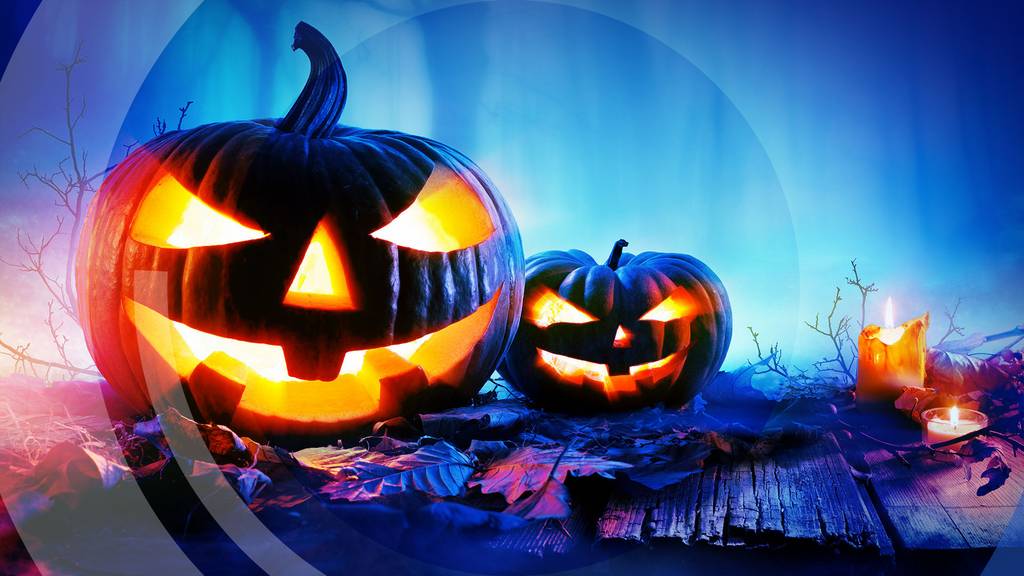 Viele Menschen sind im Halloween-Fieber 