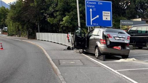 Zwei Verletzte nach Selbstunfällen im Glarnerland