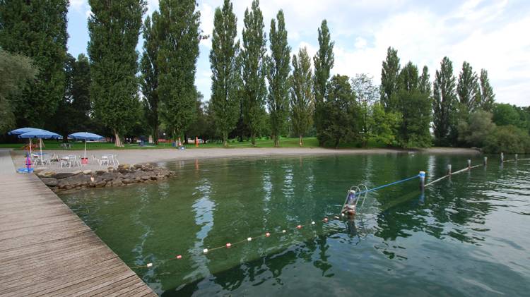 Die Eröffnung der Badisaison fällt ins Wasser