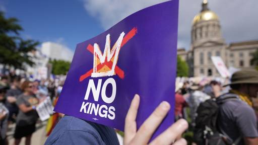 «No Kings»: Landesweite Proteste gegen Trump kommen in Gang
