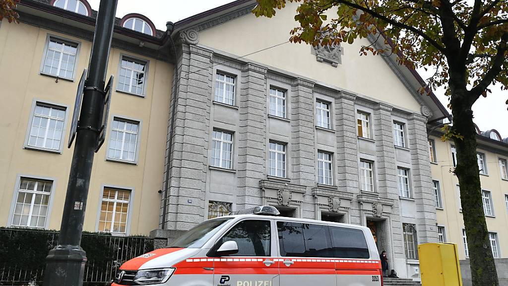 Das Zürcher Bezirksgericht befand am Donnerstag im abgekürzten Verfahren über eine Helferin des belgischen Drogenbosses Flor Bressers. Sie half gemäss Anklage mit, dem untergetauchten Belgier ein Leben in der Schweiz zu ermöglichen. (Archivbild)