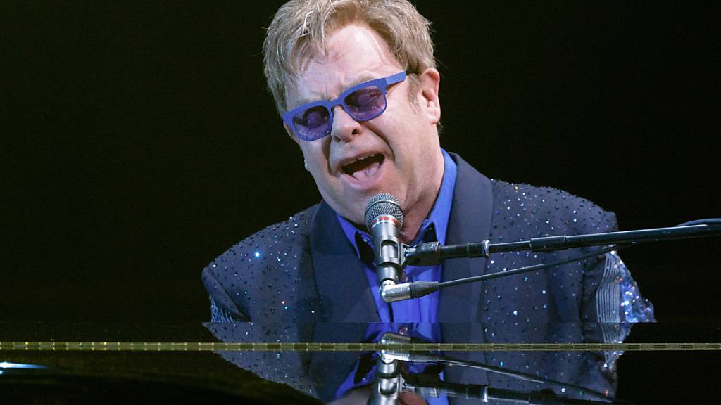 Der britische Sänger Elton John tritt in der Sparkassen-Arena beim Schleswig-Holstein Musik Festival, SHMF, auf. Am 25. März wird Elton John 75 Jahre alt. 