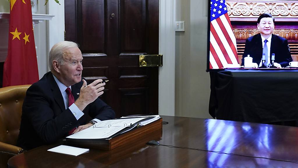 US-Präsident Joe Biden und der chinesische Staatspräsident Xi Jinping besprechen per Videokonferenz zahlreiche Themen, darunter die Lage in Taiwan.