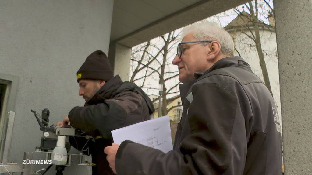 Sabotage: Glasfaserkabel wieder durchgeschnitten