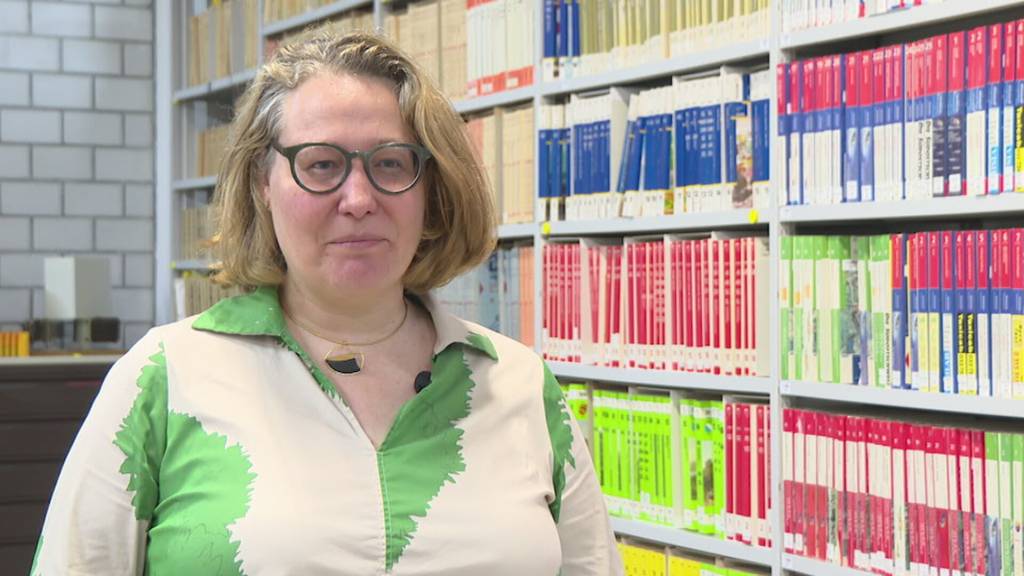 Über 100-jährige Telefonbücher werden digitalisiert