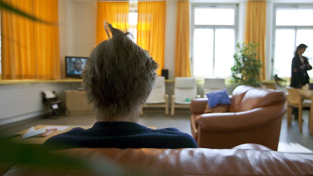 Psychische Probleme belasten viele Schweizerinnen und Schweizer: Ein Patient eines Psychiatriezentrums (Archivbild).