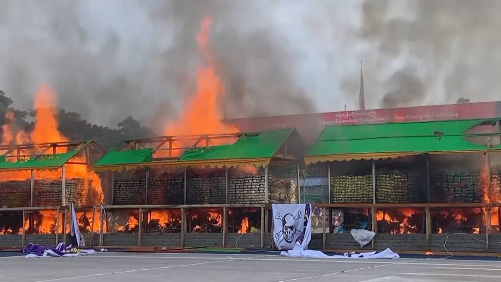 Myanmar verbrennt Drogen im Wert von 680 Millionen Dollar