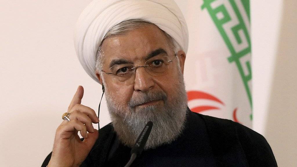 Der iranische Präsident Hassan Ruhani fordert sein Volk zum Zusammenstehen auf. (Archiv)