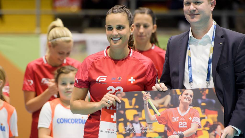 Die einstige Nationalspielerin Seraina Ulber, heute als Seraina Hofbauer TV-Expertin, ordnet das WM-Gold der Schweizer Frauen ein