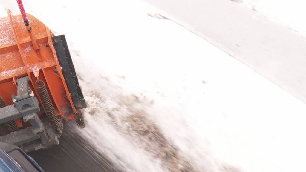 Es schneit weiter - Winterdienst im Entlebuch gefordert
