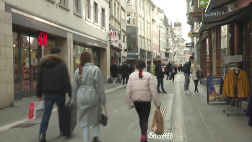 Letzter Einkauf vor Weihnachten: Ansturm bleibt aus
