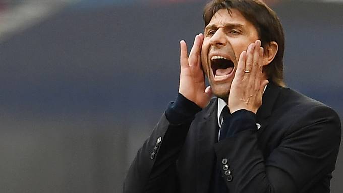 Antonio Conte unterschreibt bei Tottenham Hotspur