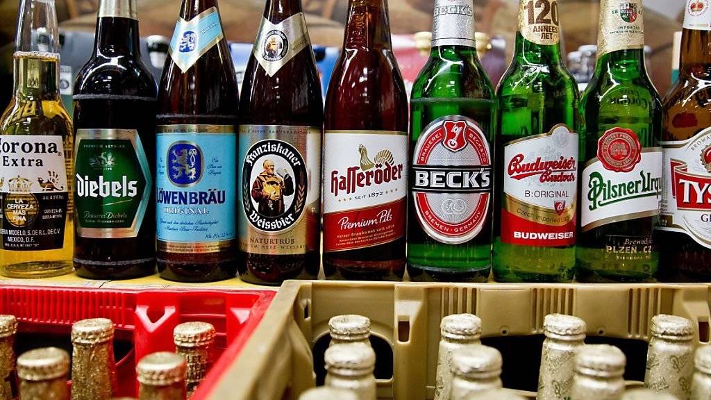 Nach dem offiziellen Kaufangebot von Brauereigigant AB Inbev sind Biermarken wie Corona und Löwenbräu bald unter einem Dach mit SABMiller-Marken Becks und Pilsner Urquell.