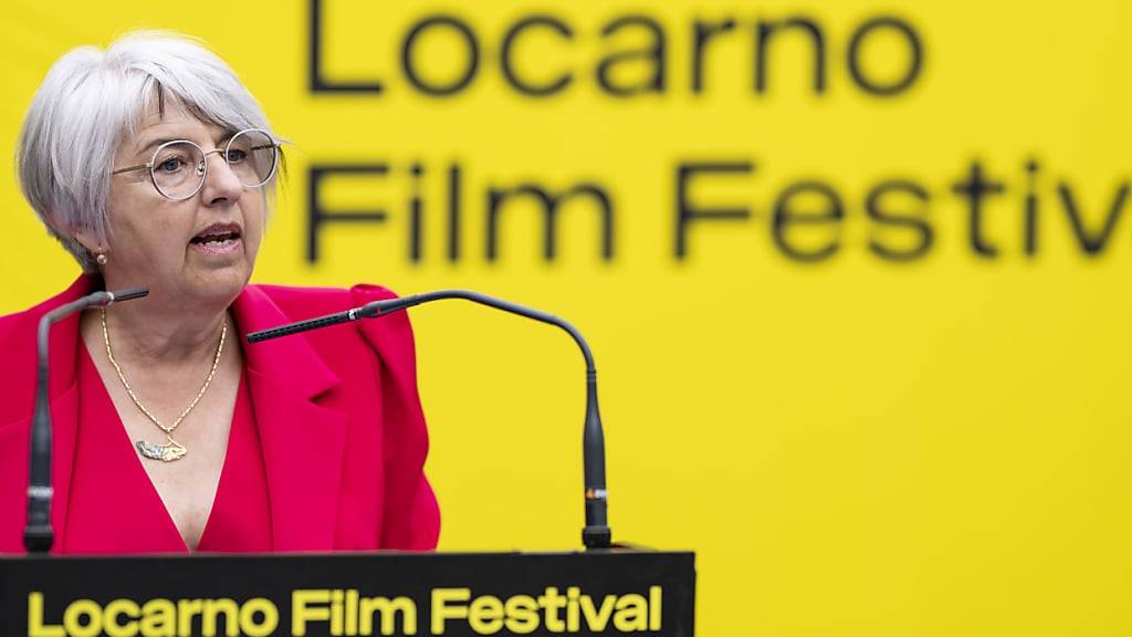 Kulturministerin Elisabeth Baume-Schneider bei ihrer Eröffnungsrede am Locarno Film Festival.