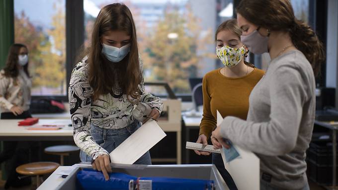 Maskenpflicht in Zürcher Schulen ab der 4. Klasse