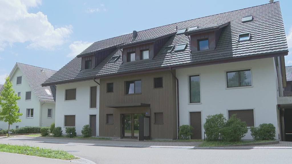 Frau gesteht Tötung ihres Mannes beim Hausarzt – Polizei nimmt 69-Jährige fest