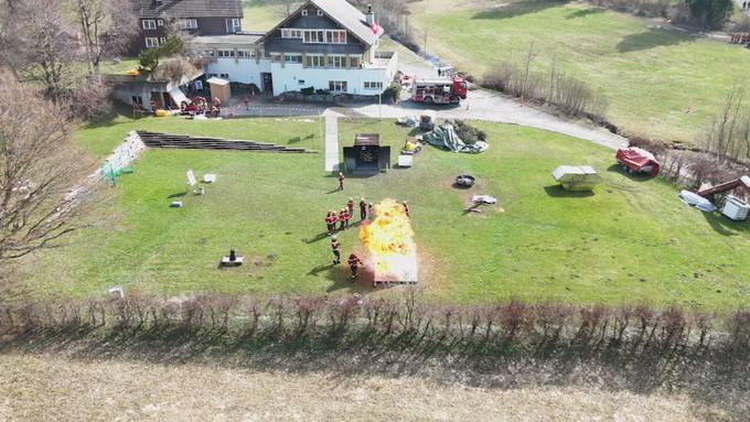 «Tag der Elemente»: Drittklässler aus Gais üben Verhalten bei Notfällen