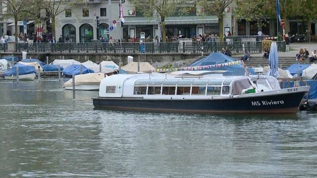 Schifffahrt ebenfalls vom Hochwasser betroffen