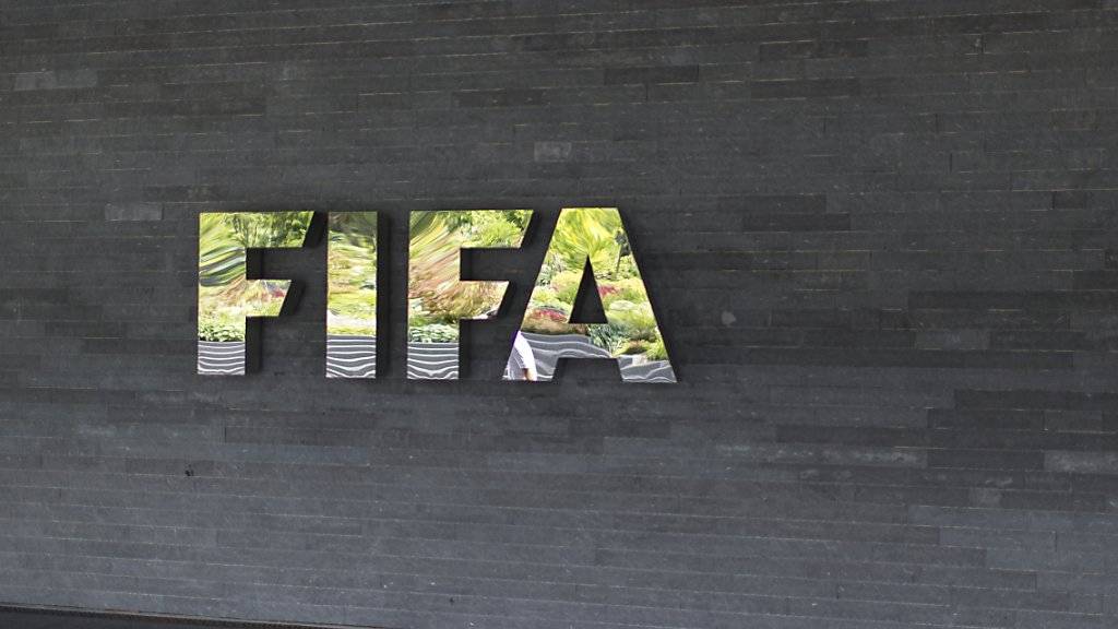FIFA-Logo am Hauptsitz in Zürich. (Archivbild)