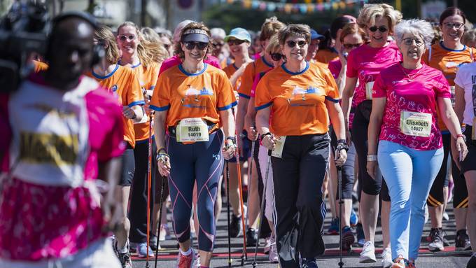 Einmal quer durch Bern: Fast 9000 Läuferinnen waren am Start