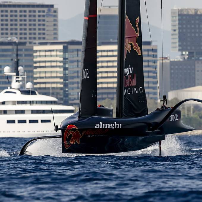 Alinghi Red Bull in Barcelona weiterhin sieglos