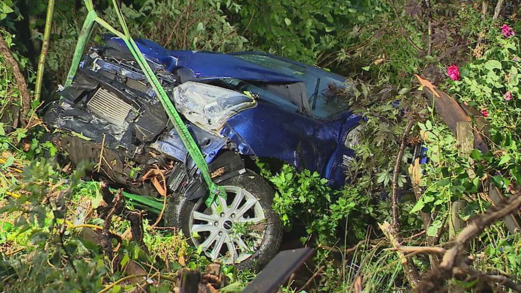 Tragisch: In Boppelsen verunfallt ein Autolenker tödlich