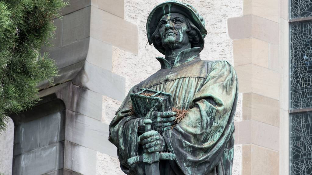 Unter den Reformierten rumort es. Im Bild: Das Denkmal zu Ehren des Reformators Huldrych Zwingli in Zürich.