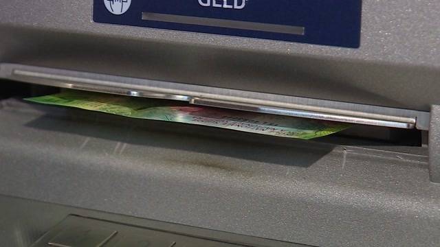 Bankomaten für neue 50er-Note umrüsten