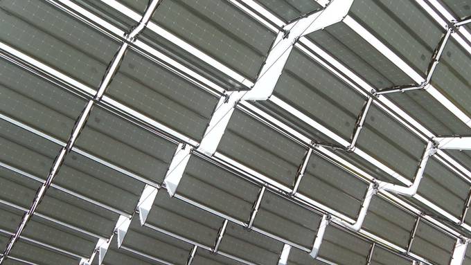 Mit Sonnenenergie: SAK weiht Solardach am Kronberg ein