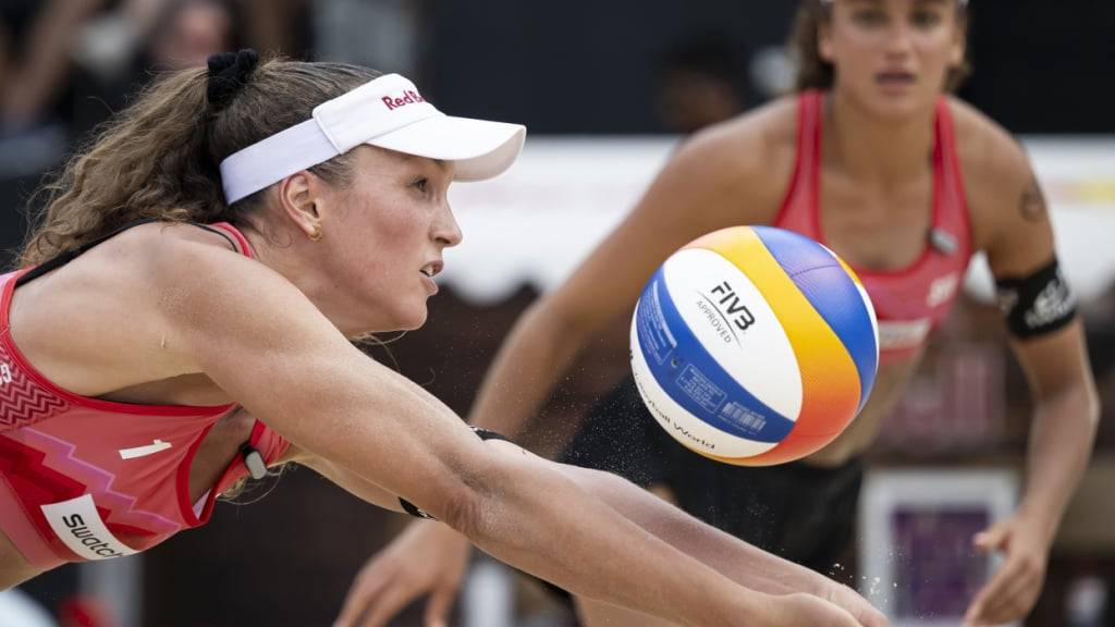 Anouk (links) und Zoé Vergé-Dépré stehen beim Heimturnier in Gstaad im Achtelfinal und treffen auf Tanja Hüberli und Leona Kernen