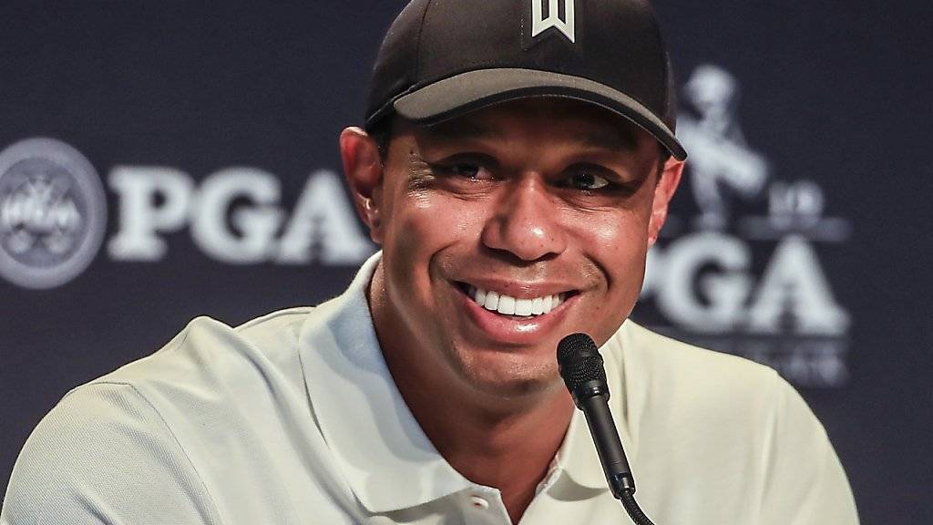Kein Wunder nach dem Triumph am US Masters: Tiger Woods gibt gutgelaunt Auskunft