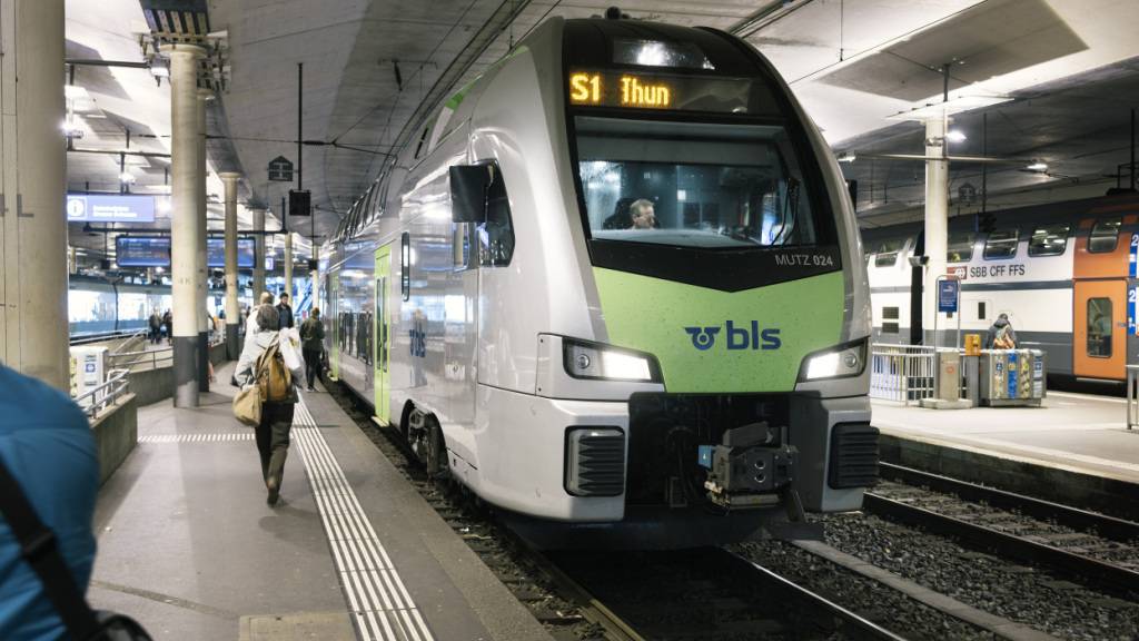 S-Bahnen in Agglomerationen wie etwa Bern und Thun profitieren von den Beiträgen des Bunds zur Mitfinanzierung ungedeckter Kosten im öffentlichen Personenverkehr. Auch die Kantone zahlen. (Archivbild)