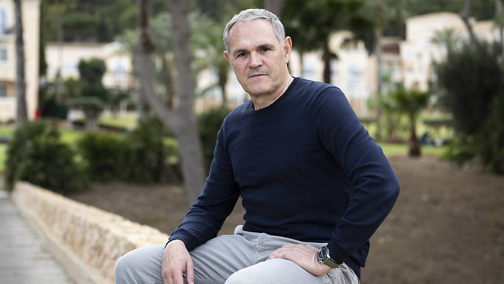 Pierluigi Tami spricht beim Trainingslager in Spanien über die aktuelle Situation in der Nationalmannschaft