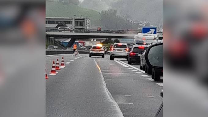 Unfall bei Autobahneinfahrt Stans-Süd – Strecke wieder offen