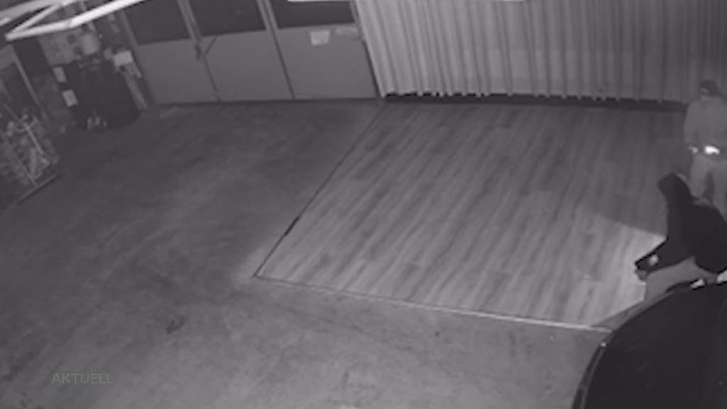 Diebstahl in Zofingen missglückt: Männer wollen Autos klauen, bringen den Schlüssel-Tresor aber nicht auf